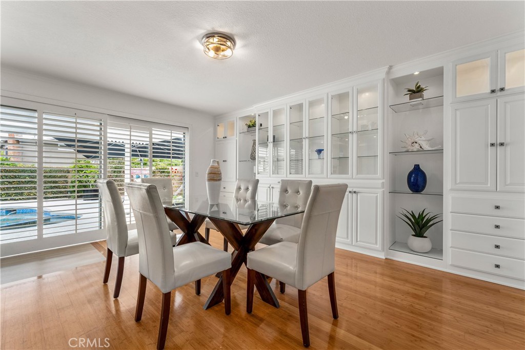 1872 Parkview Circle