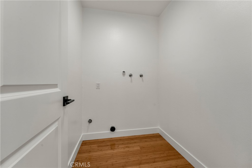 1872 Parkview Circle