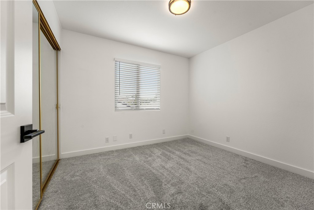 1872 Parkview Circle