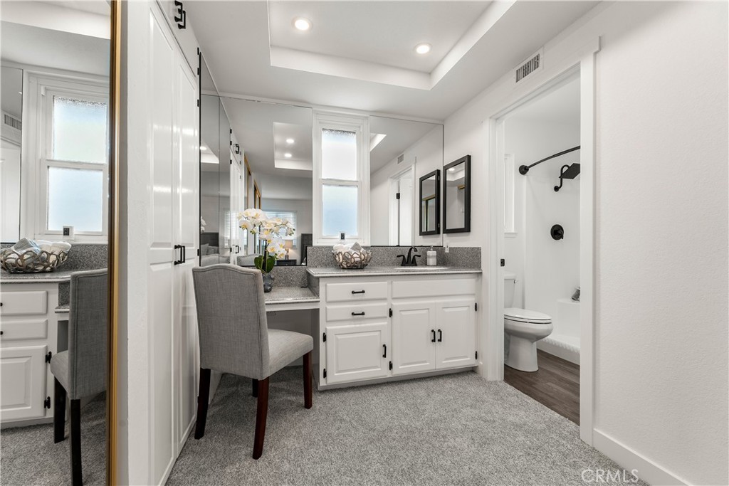 1872 Parkview Circle