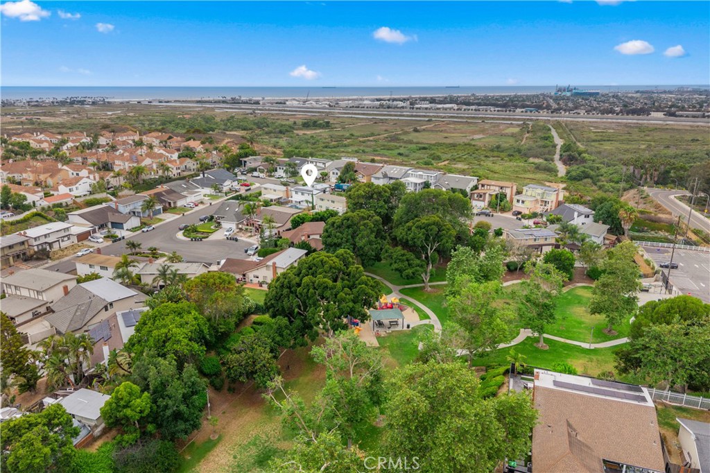 1872 Parkview Circle