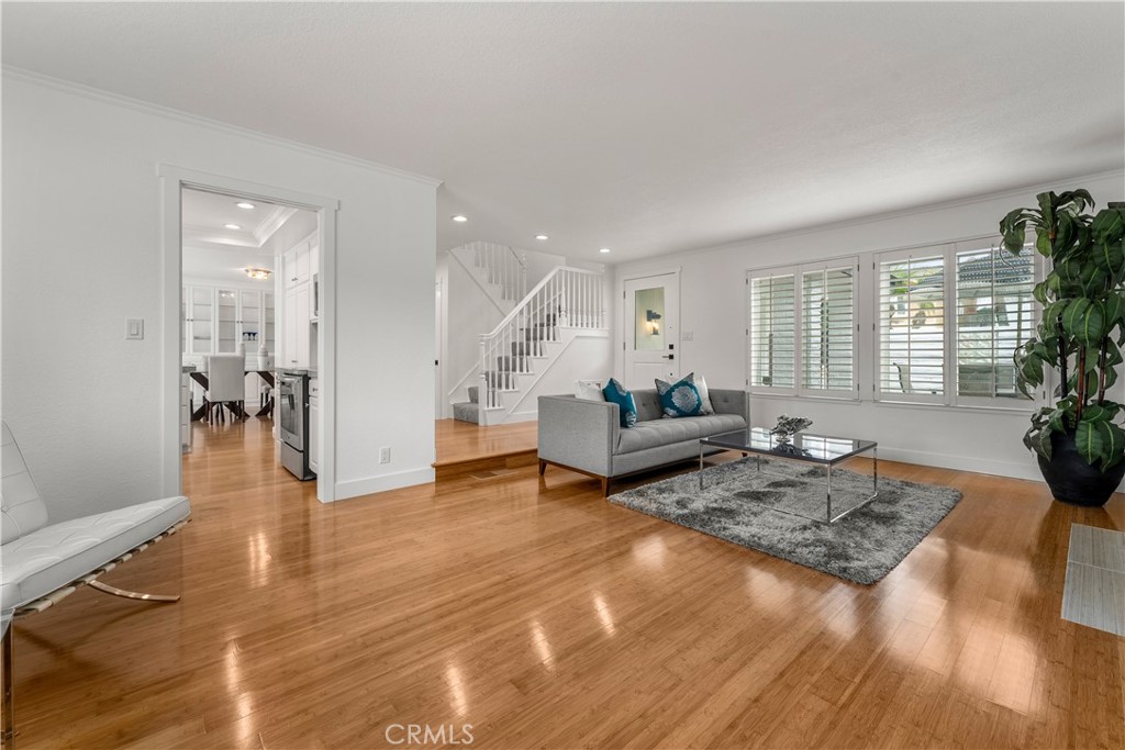 1872 Parkview Circle