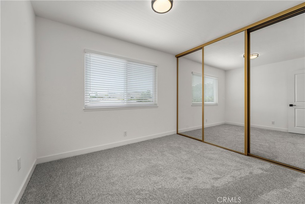 1872 Parkview Circle
