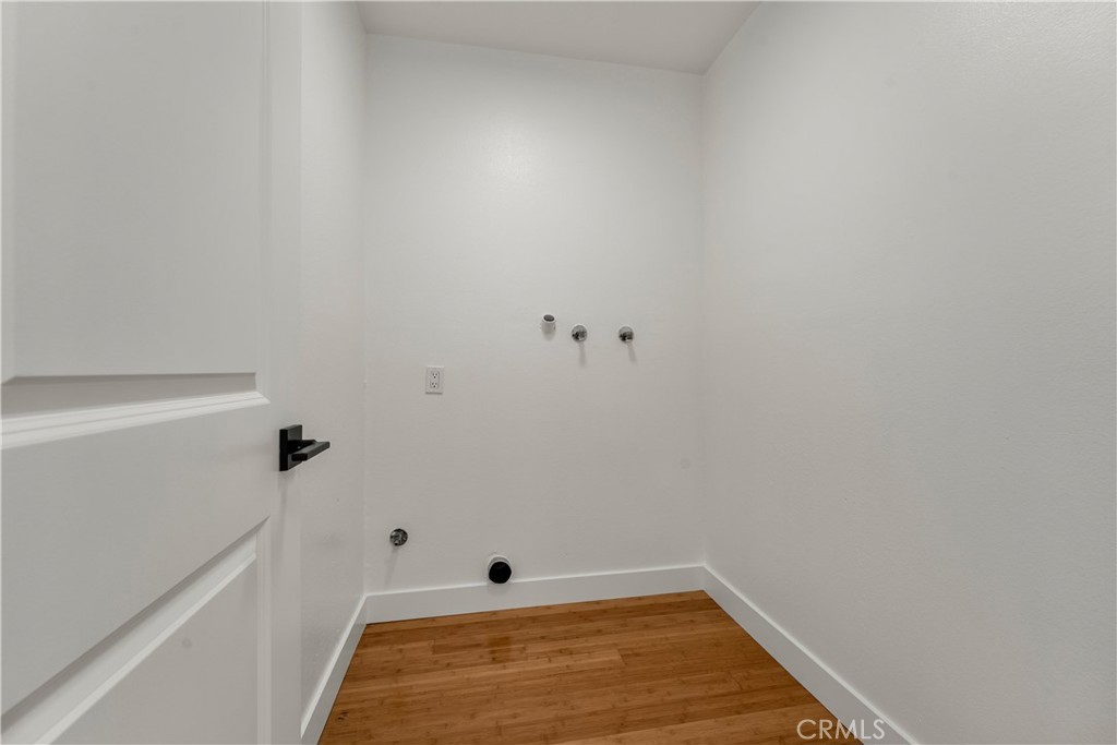 1872 Parkview Circle