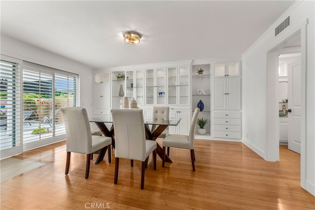 1872 Parkview Circle