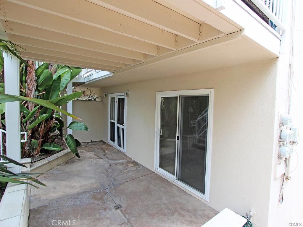 327 Calliope Street C