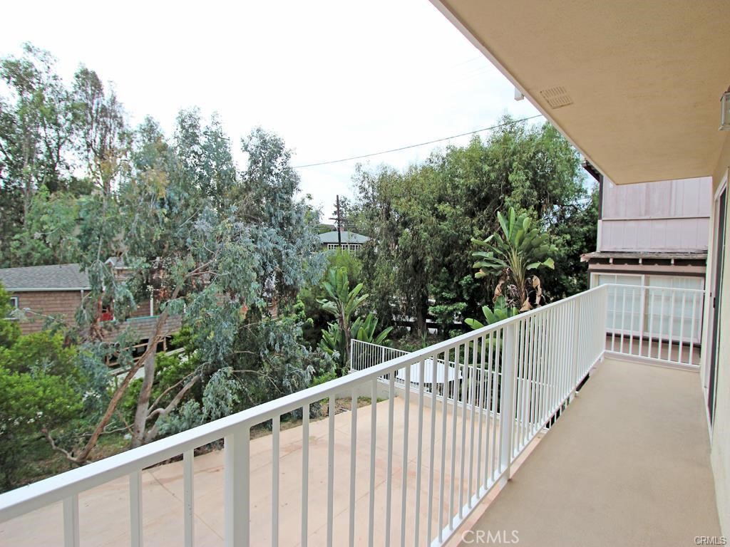 327 Calliope Street C