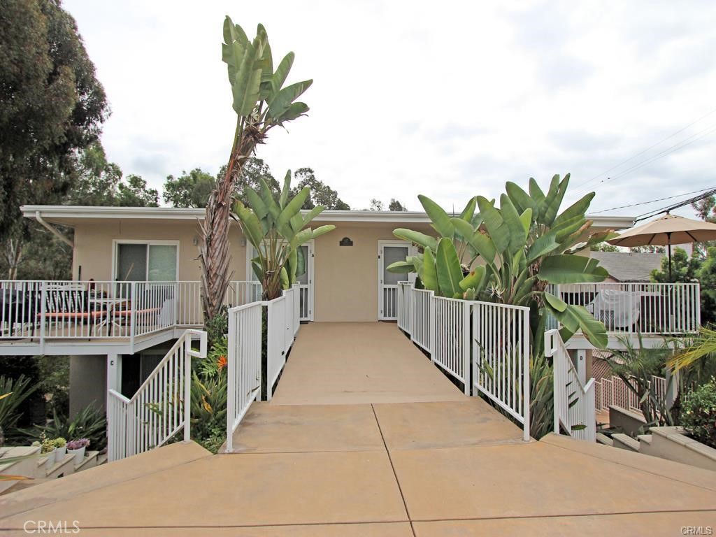 327 Calliope Street C