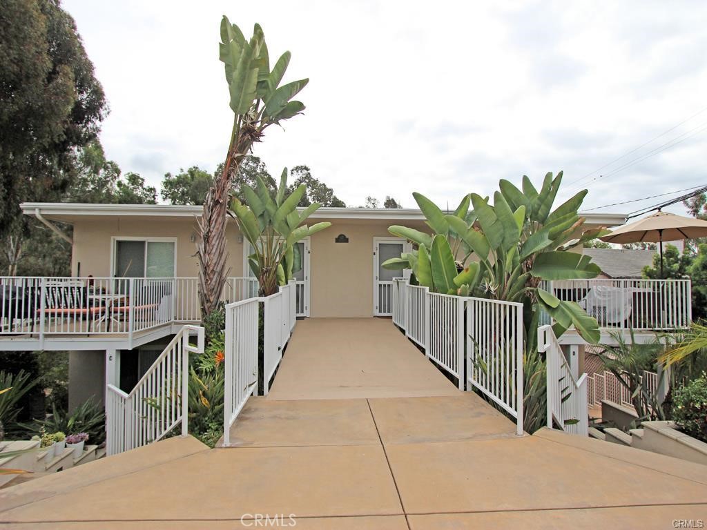 327 Calliope Street C