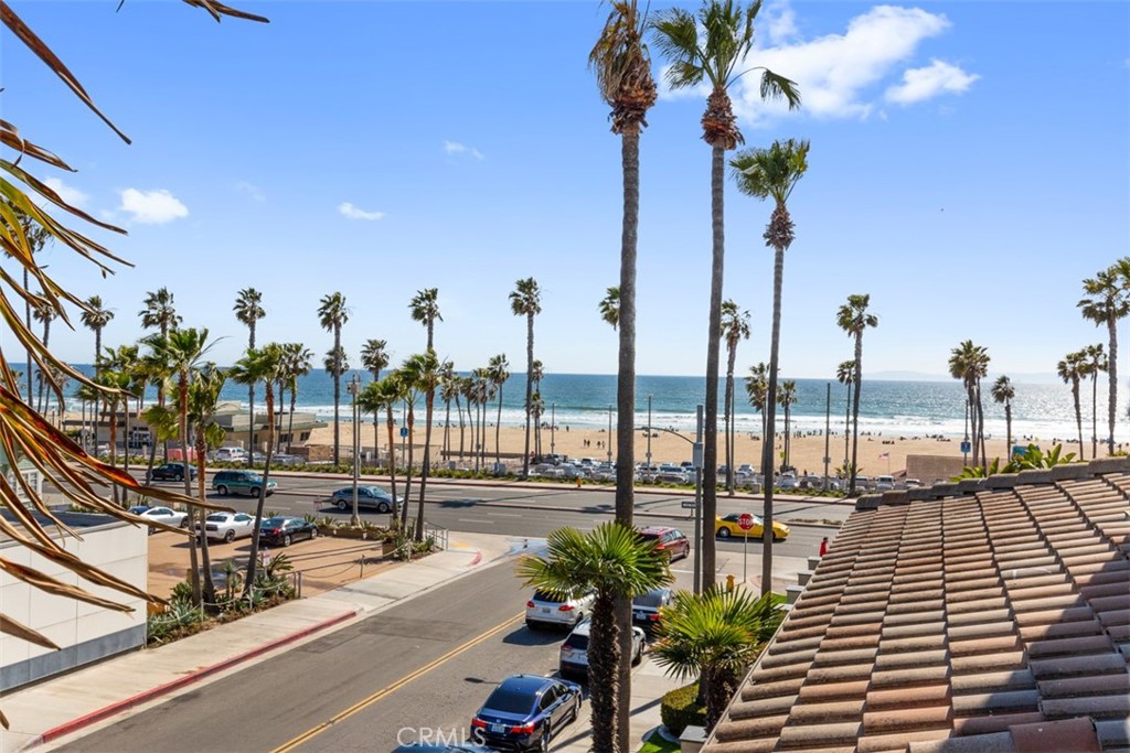 200 Pacific Coast Highway 302