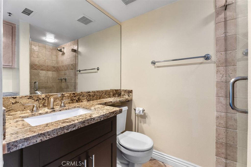 200 Pacific Coast Highway 302