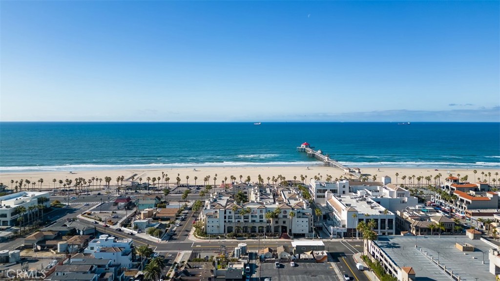 200 Pacific Coast Highway 302