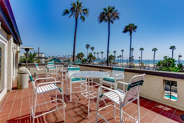 200 Pacific Coast HWY Unit: 302