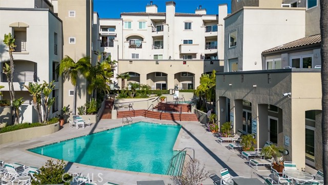 200 Pacific Coast HWY Unit: 302