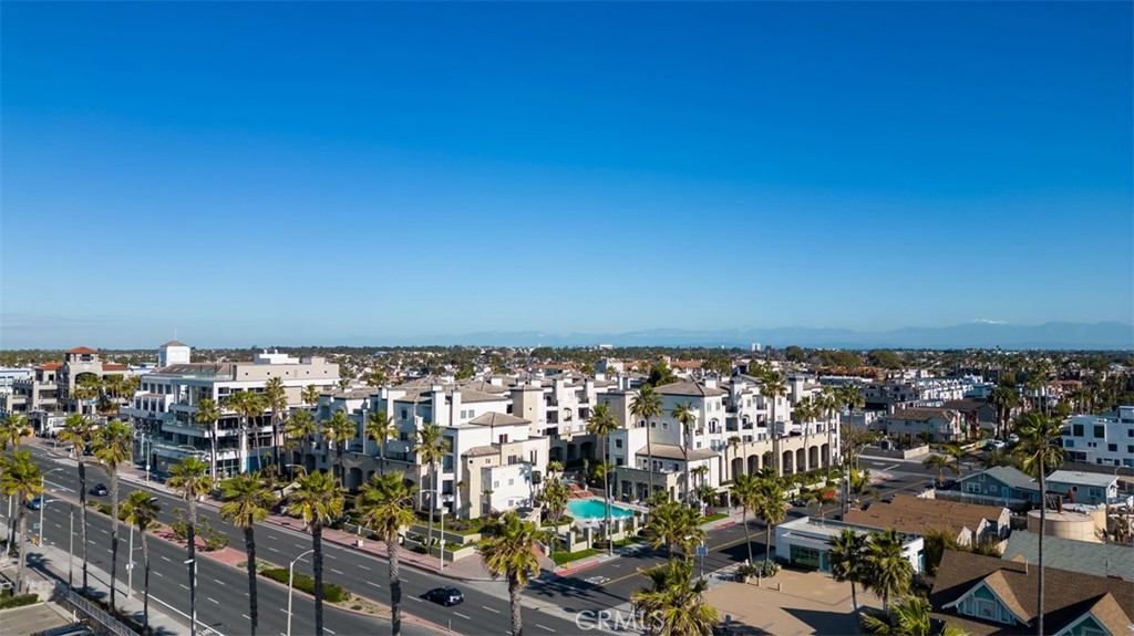 200 pacific coast Highway M29