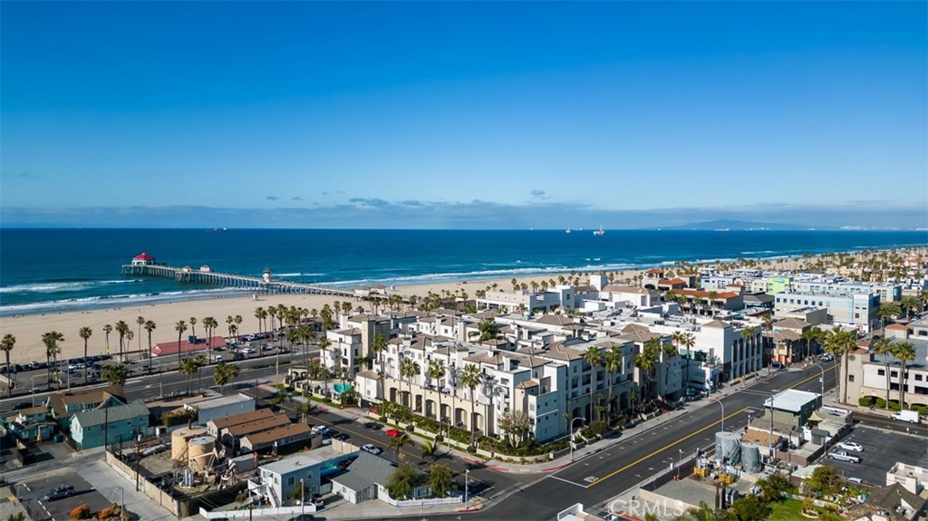200 pacific coast Highway M29
