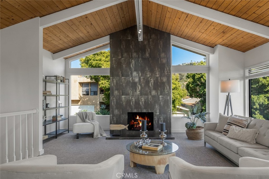 933 Meadowlark Drive