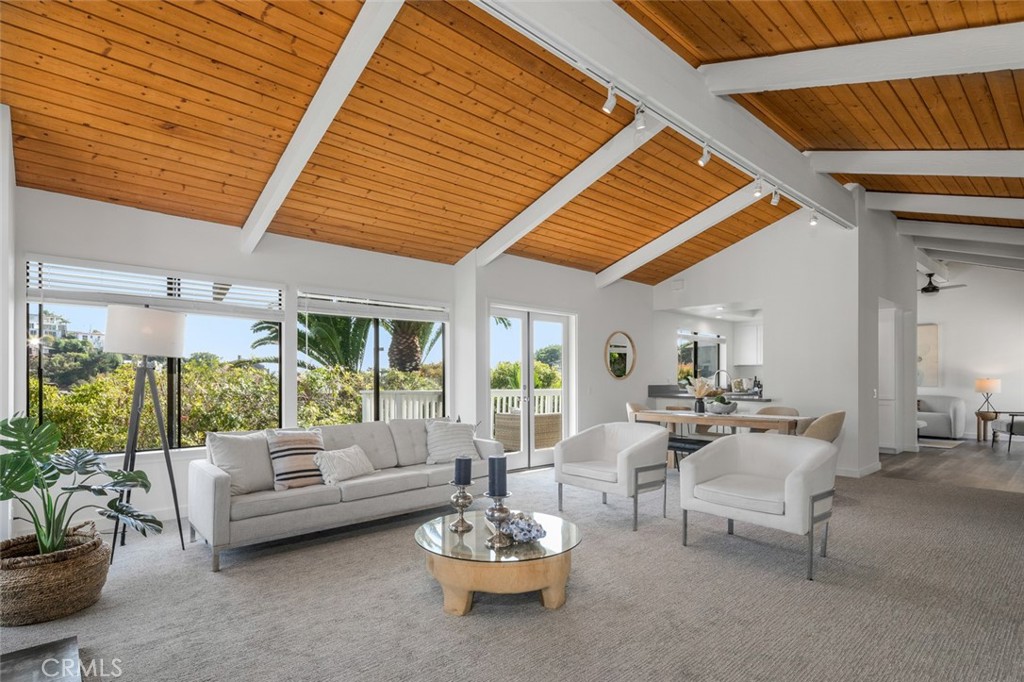 933 Meadowlark Drive