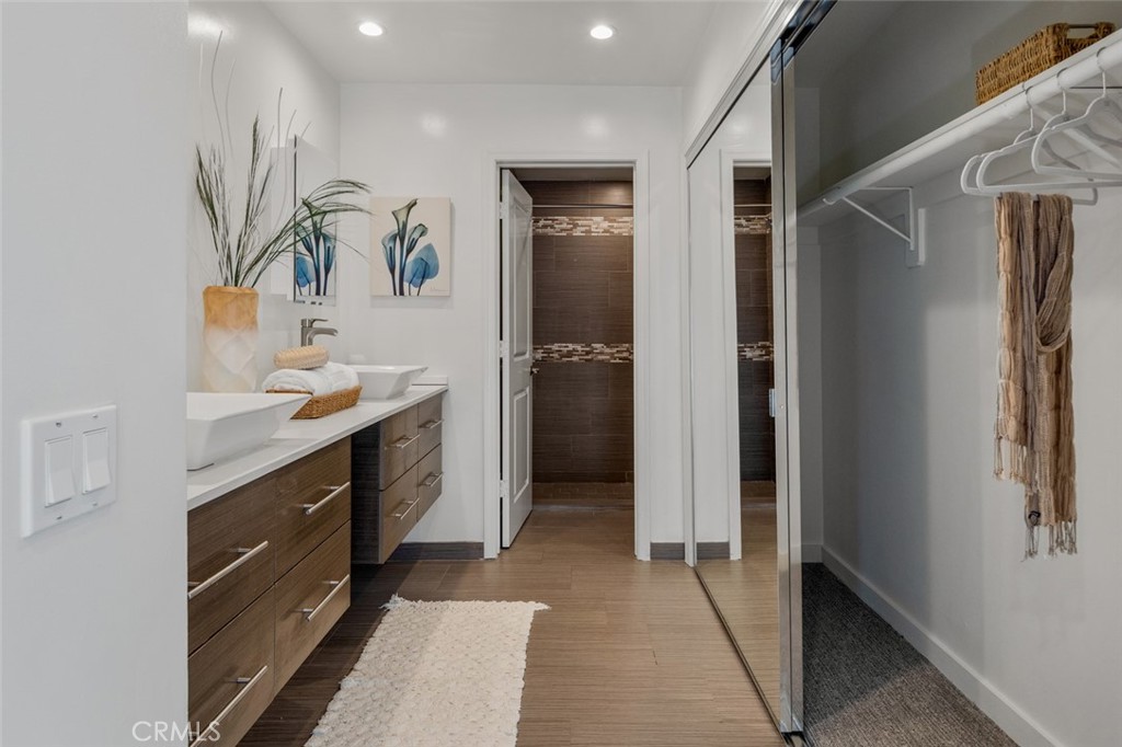 933 Meadowlark Drive