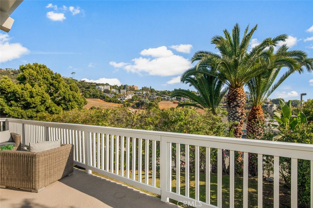 933 Meadowlark Drive