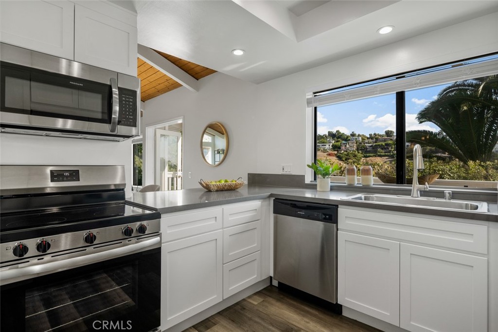 933 Meadowlark Drive