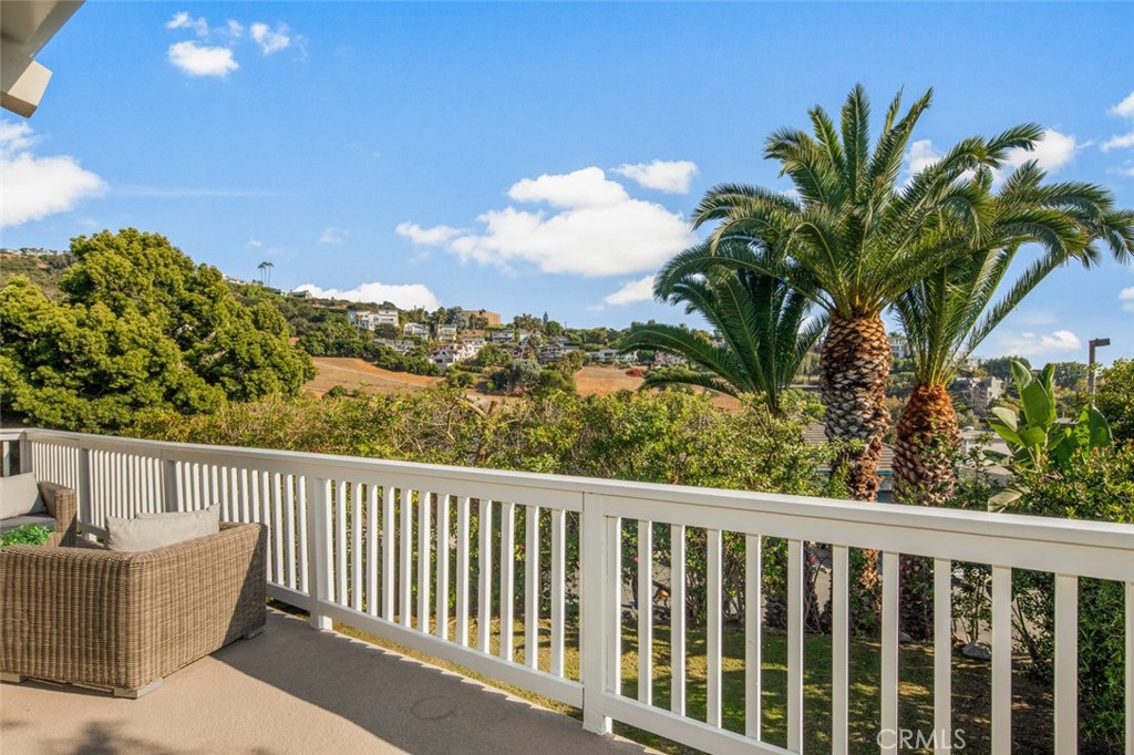 933 Meadowlark Drive