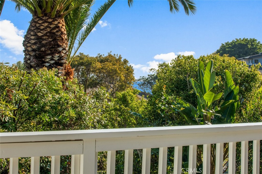 933 Meadowlark Drive