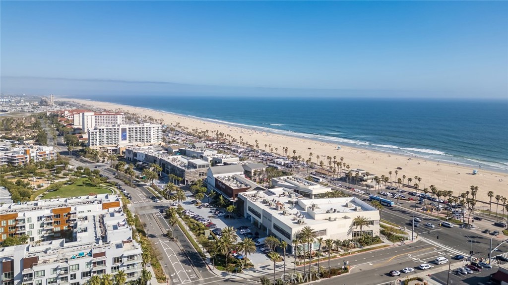 915 Huntington Street