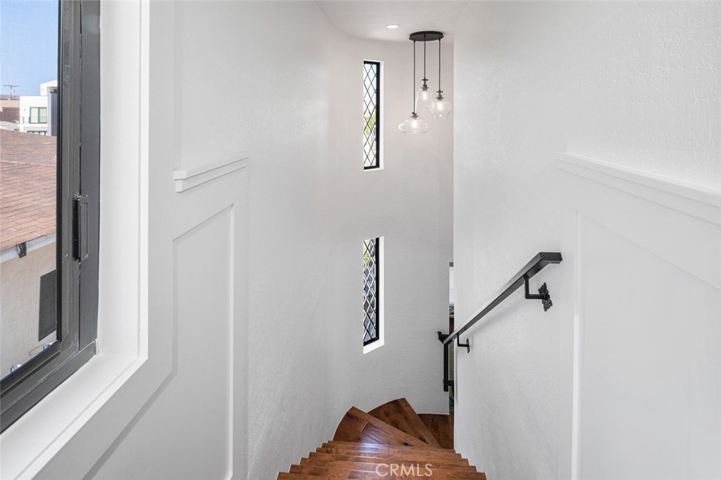 915 Huntington Street