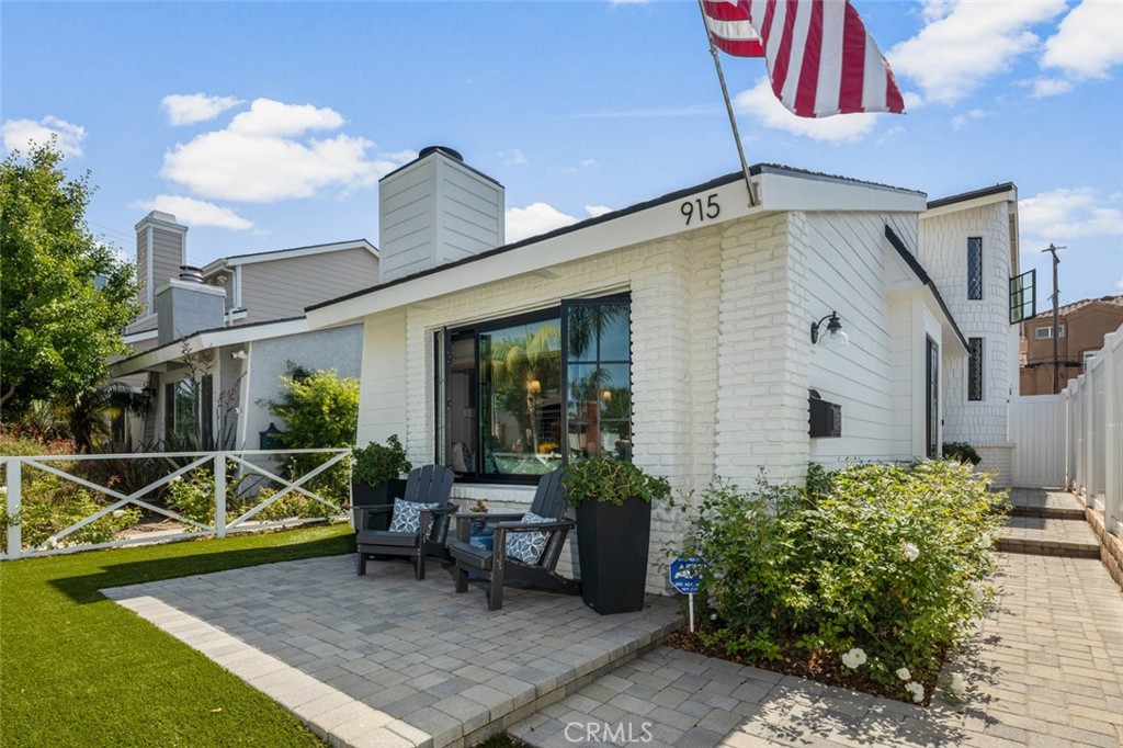 915 Huntington Street