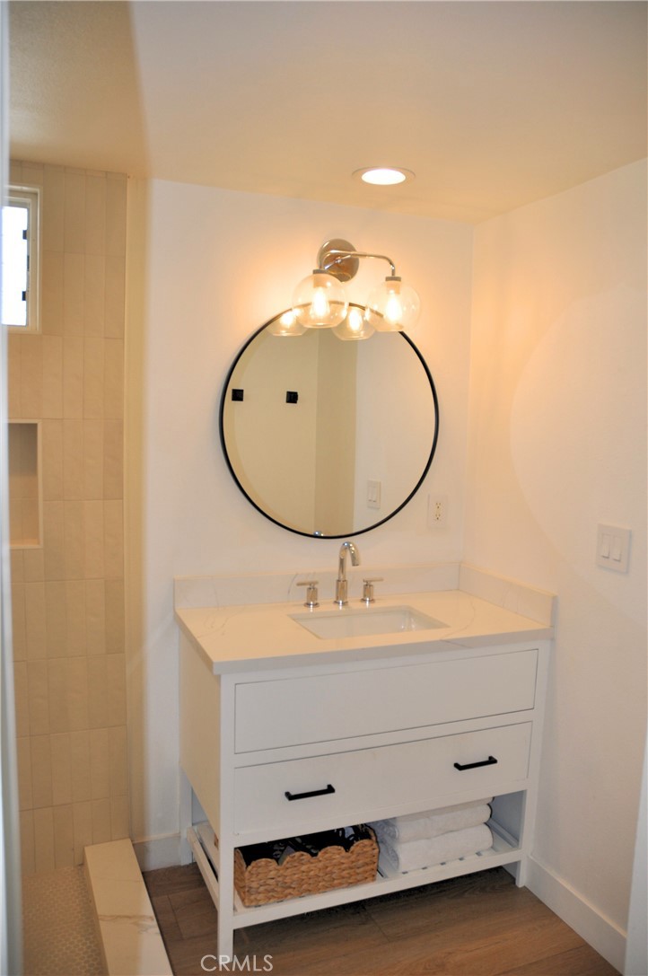 33961 Crystal Lantern Street