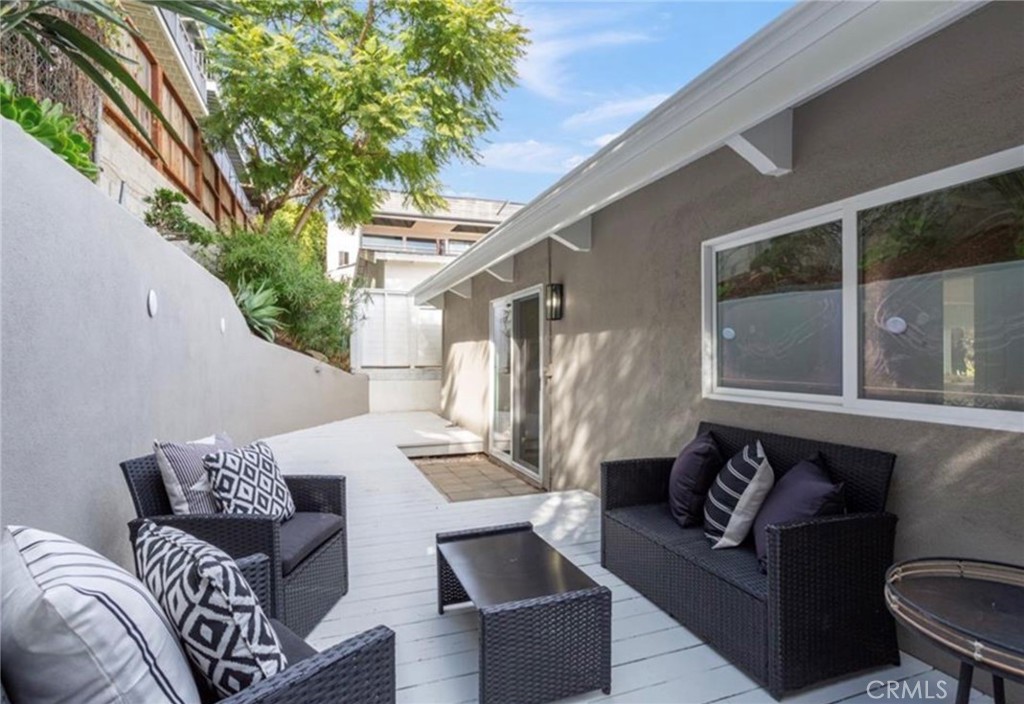 33961 Crystal Lantern Street