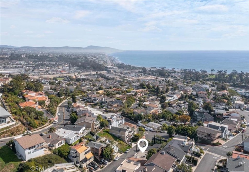 33961 Crystal Lantern Street