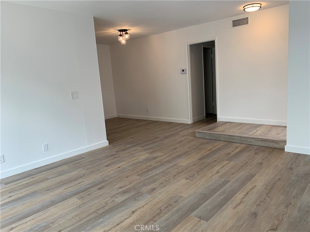 24826 Lakefield Street