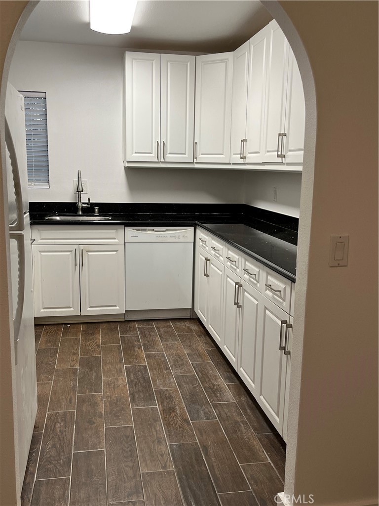 24826 Lakefield Street