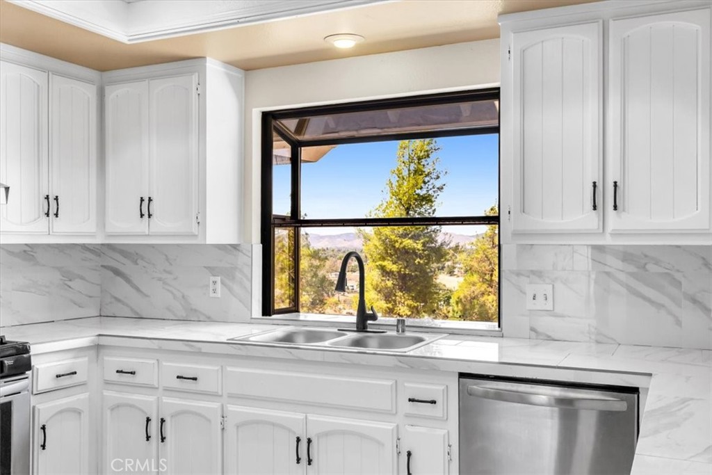 42355 Rockview Drive