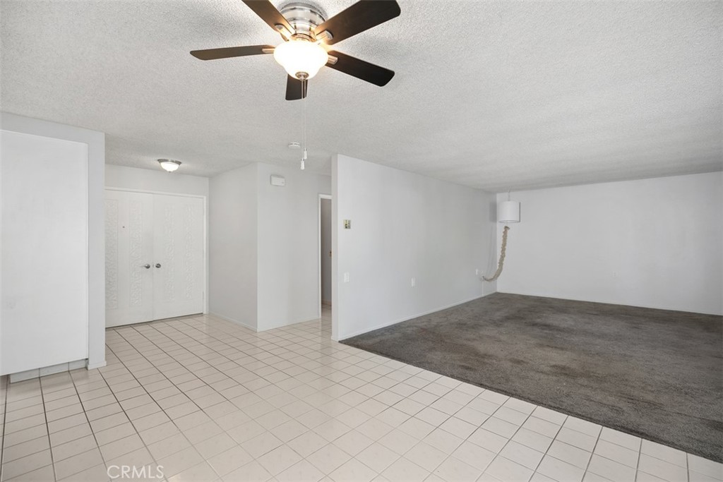 2405 Via Mariposa W 2G