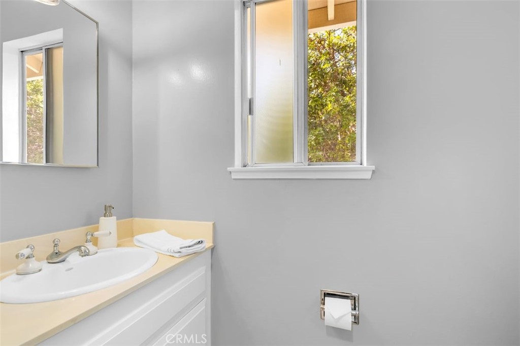 23211 Meadowbrook Circle