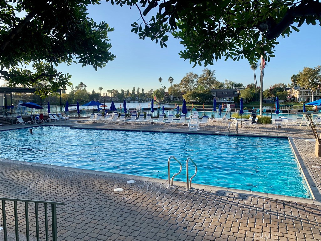 23211 Meadowbrook Circle