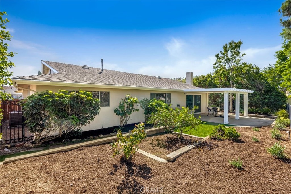 23211 Meadowbrook Circle