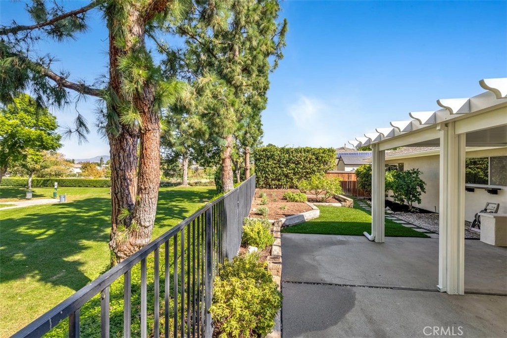 23211 Meadowbrook Circle