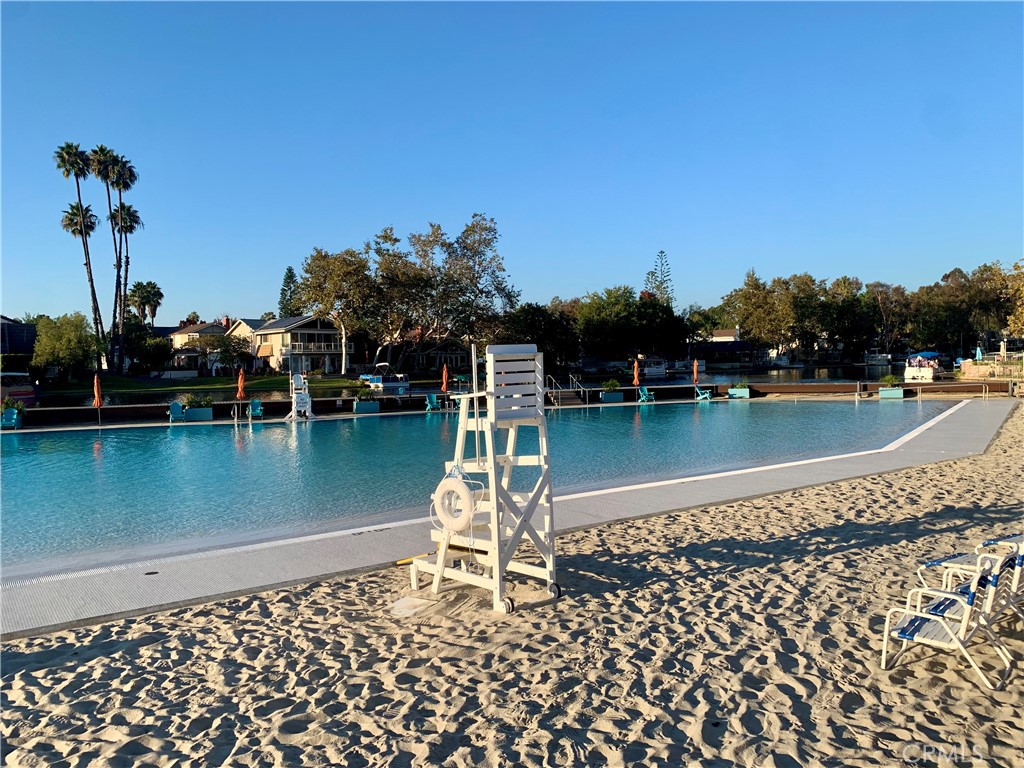 23211 Meadowbrook Circle