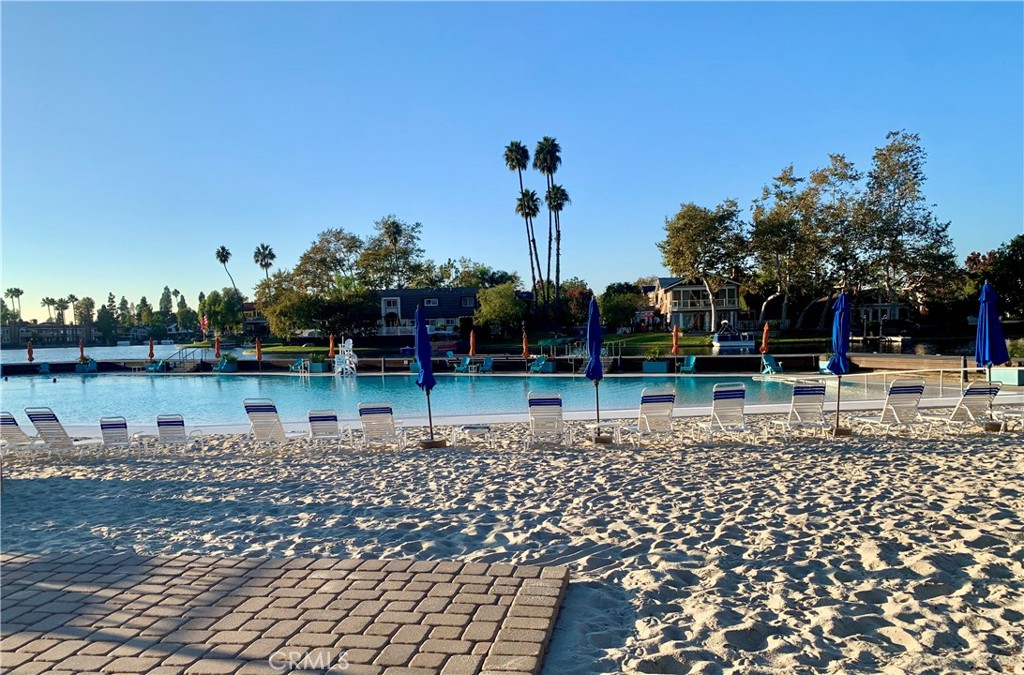 23211 Meadowbrook Circle