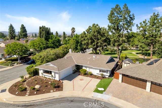 23211 Meadowbrook CIR