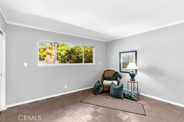 23211 Meadowbrook CIR