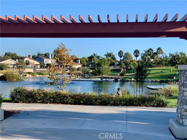 23211 Meadowbrook CIR