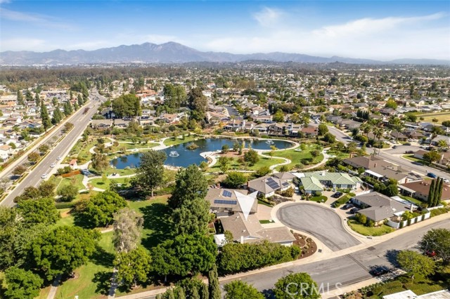 23211 Meadowbrook CIR