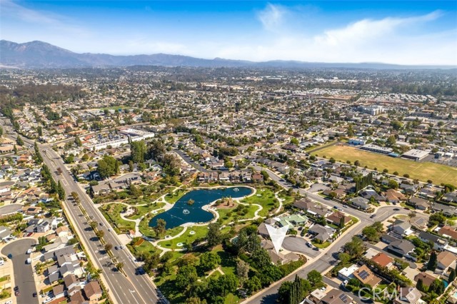 23211 Meadowbrook CIR