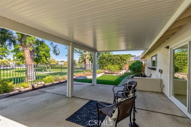 23211 Meadowbrook CIR