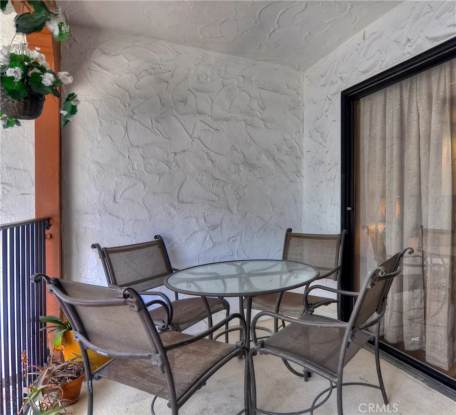 511 Avenida Del Mar Unit 4